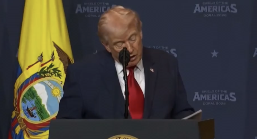 Trump cree que EE.UU. gana con un petróleo caro y prioriza detener al "malvado" Irán